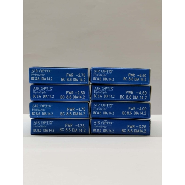 Contact Lenses - AIR OPTIX plus HydraGlyde Monthly Contains 3 Lenses - Image 3