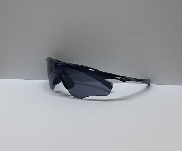 Centroptical Ophthalmic Opticians - oakley 12