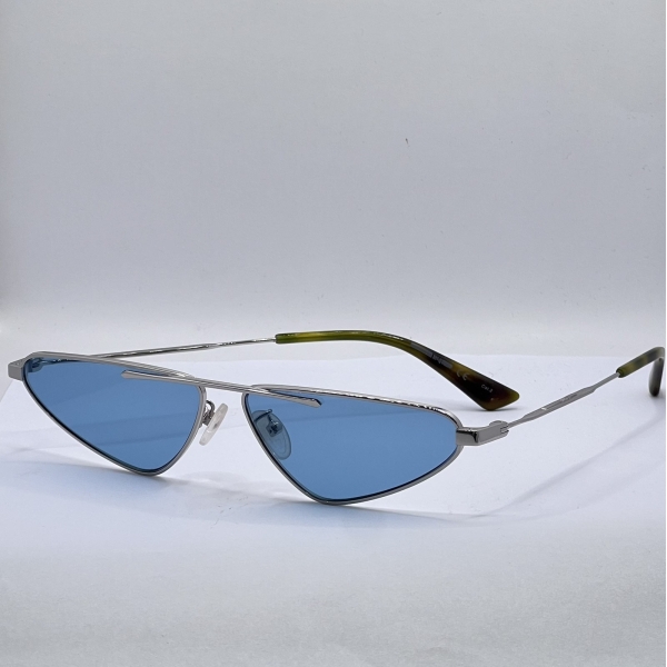 MCQUEEN MQ0226S 004 6113-145 - Image 2