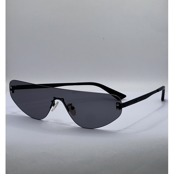 MCQUEEN MQ0221S 001 99 1-145 - Image 2